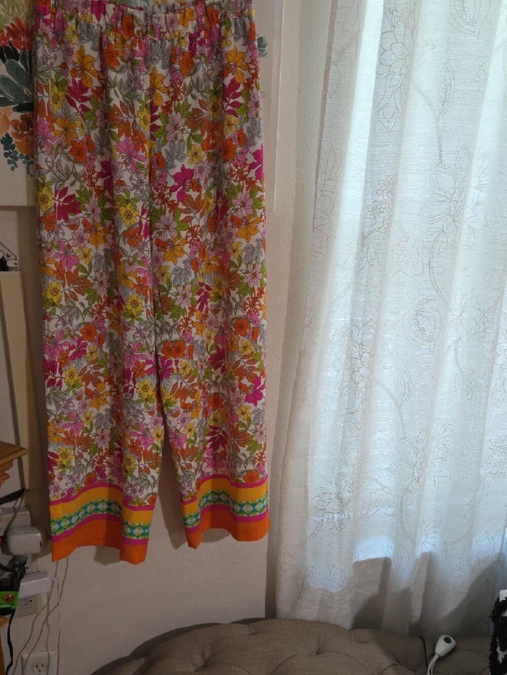 Vibrant Floral Wide-Leg Pants in Pink & Orange - Picture 5 of 5